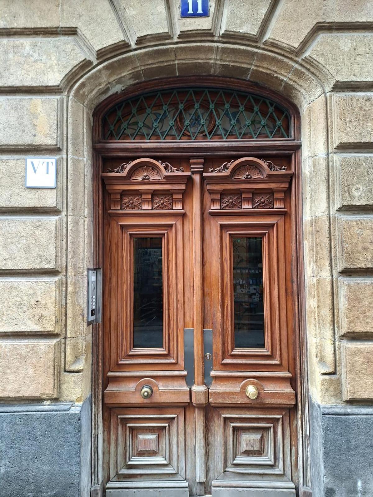 Old Town Core Next To Plaza Nueva ビルバオ エクステリア 写真